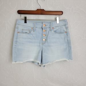 Universal Thread Denim Shorts Sz 6 Light Blue High Rise Midi Button Fly Fray Hem
